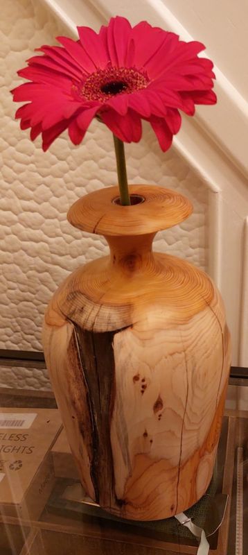 Houten vaas uit Taxus