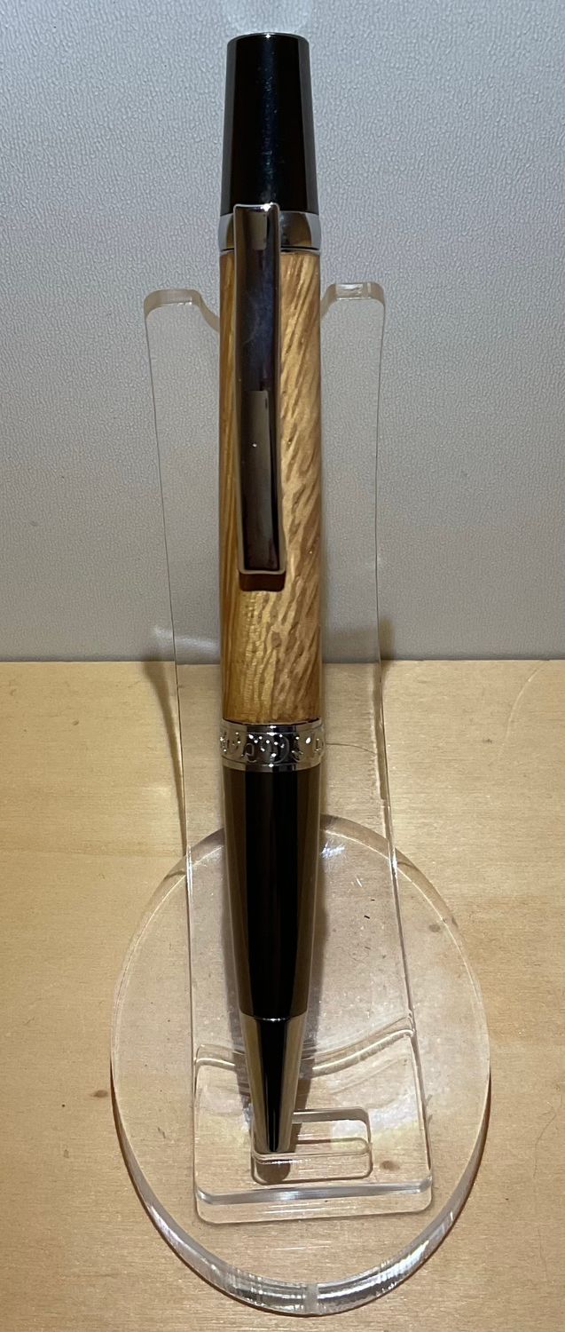 Elegant Serra, houten balpen. Handmade in België, handgedraaid op de houtdraaibank, penkit (Chroom  met Gun Metal) afgewerkt met Xylia hardhout.