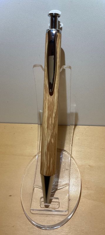 Masterclick houten balpen, handmade in België, houtgedraaid op de houtdraaibank. penkit &#39;Chroom&#39;, afgewerkt met &#39;Vervuurde Beuk’.