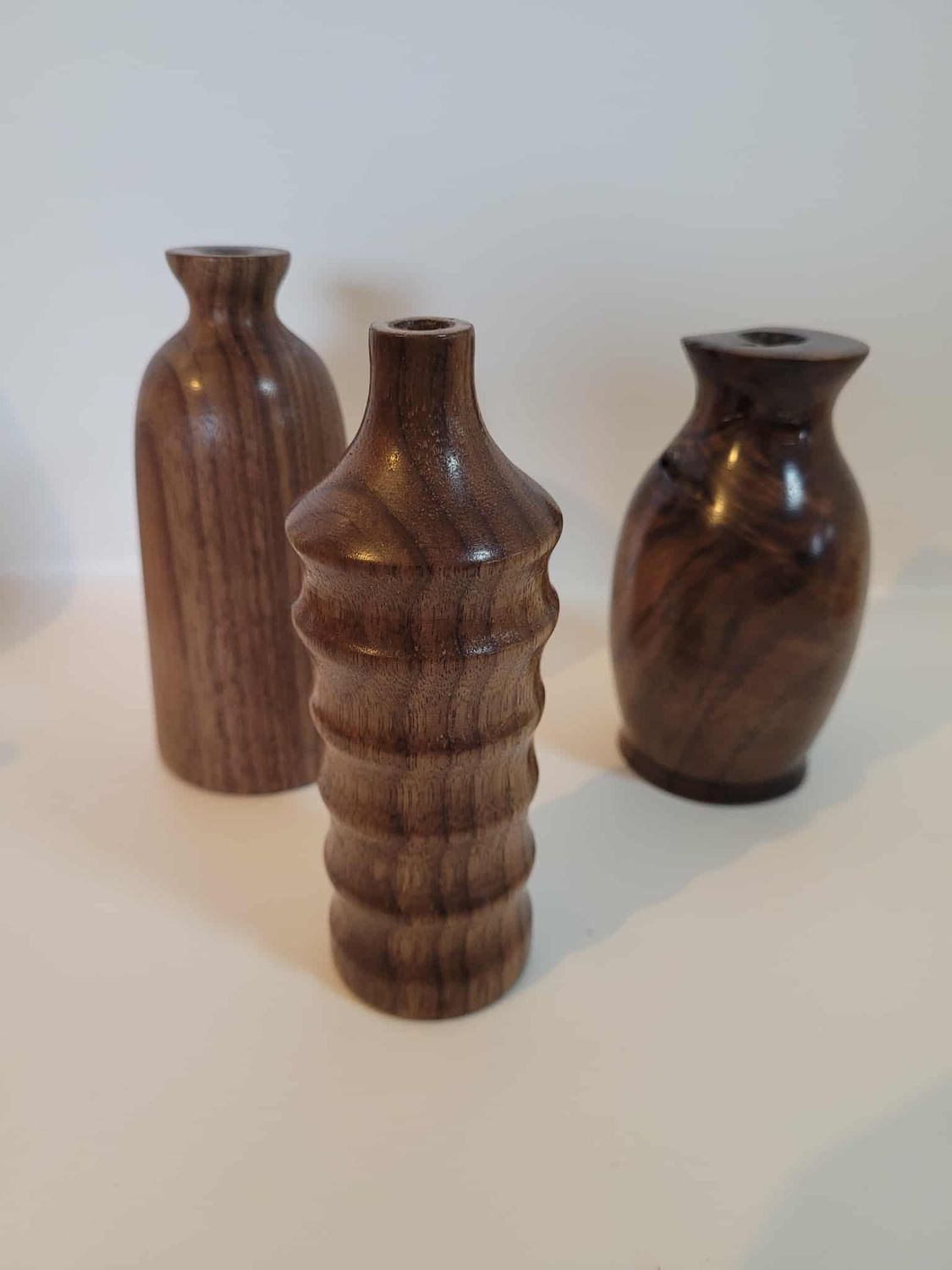 Mini-vaasjes gedraaid op de houtdraaibank, handmade in Belgium, handgemaakt in België, Europese en Amerikaanse Notelaar.