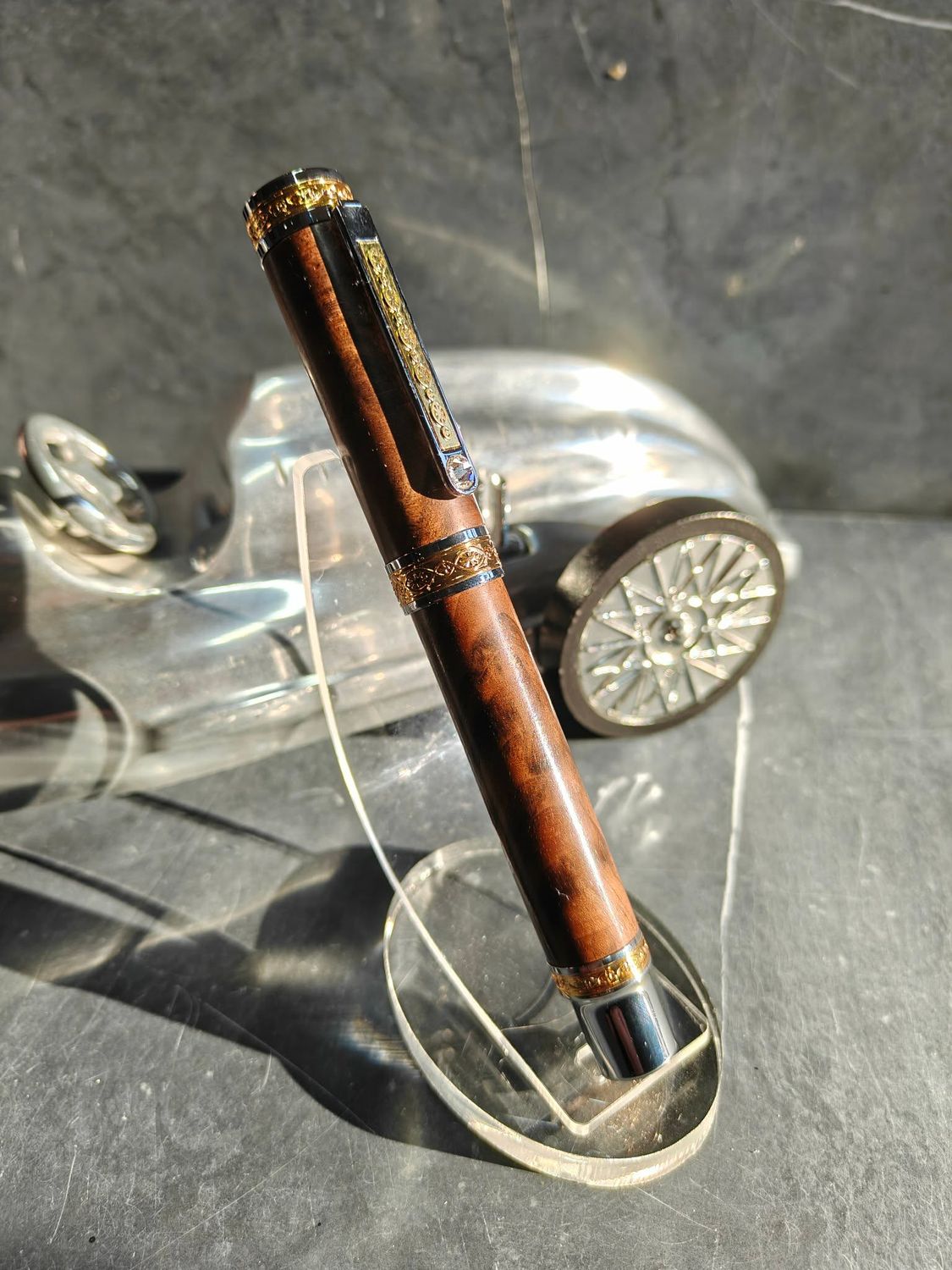 Burl Indonesische Teak luxe vulpen Empress vergulde accenten Swarovski