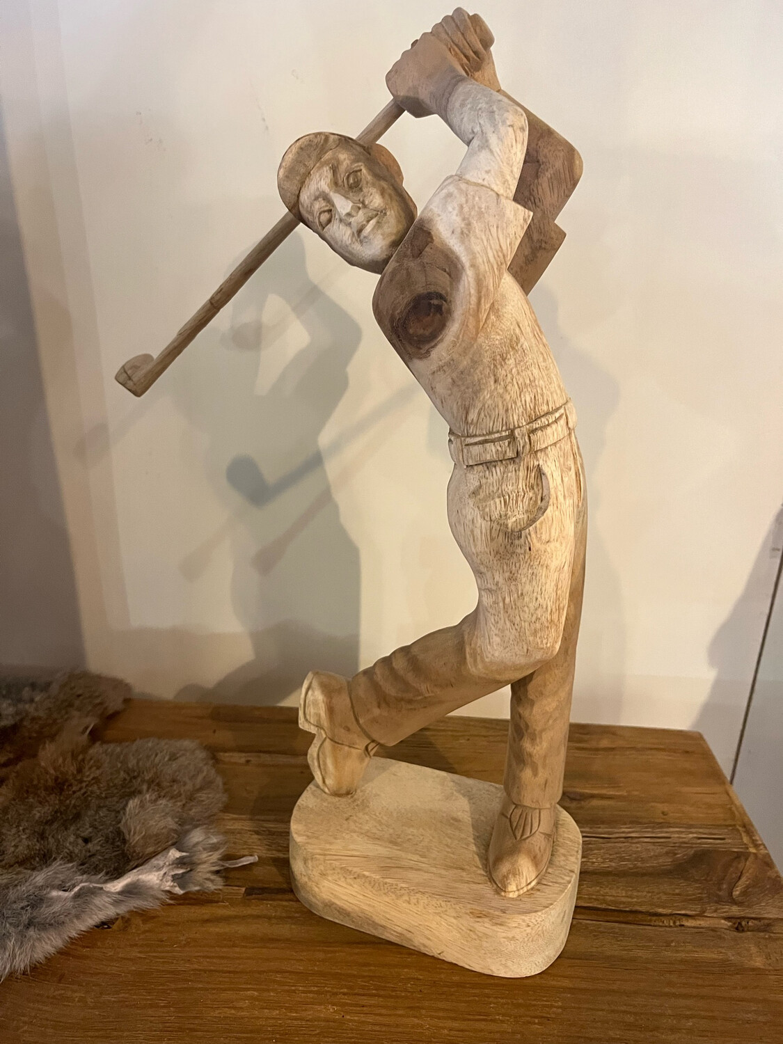 Golf statue