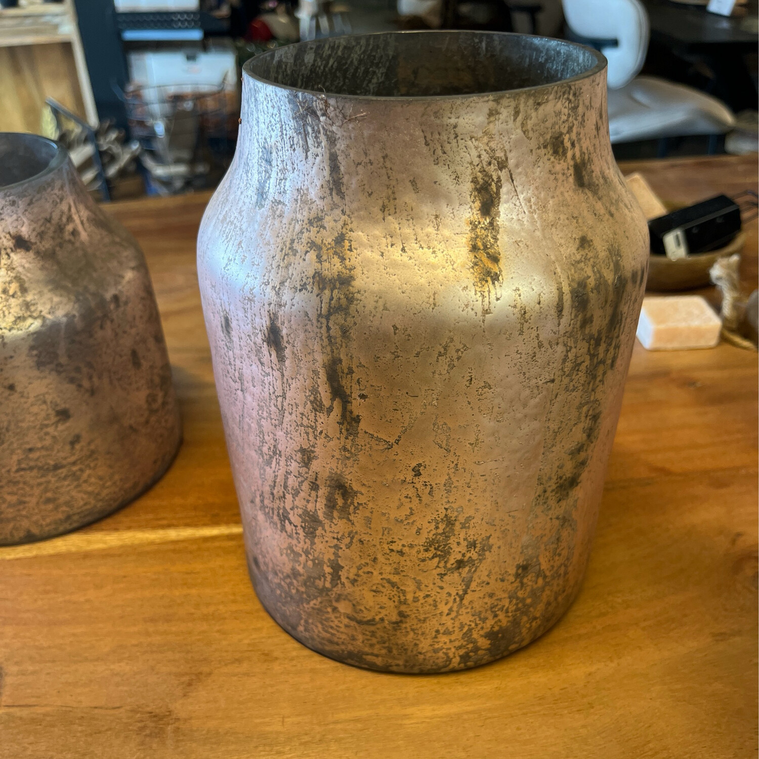 VAAS PITCHER MED FOIL ROSE