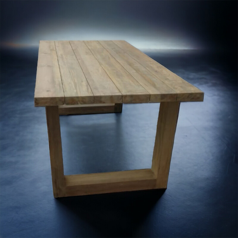 Eettafel teak 'outdoor' 240cm met houten poten