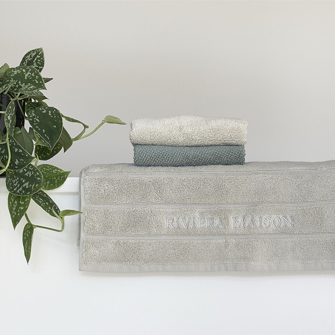 RM Hotel Towel Stone 100x50