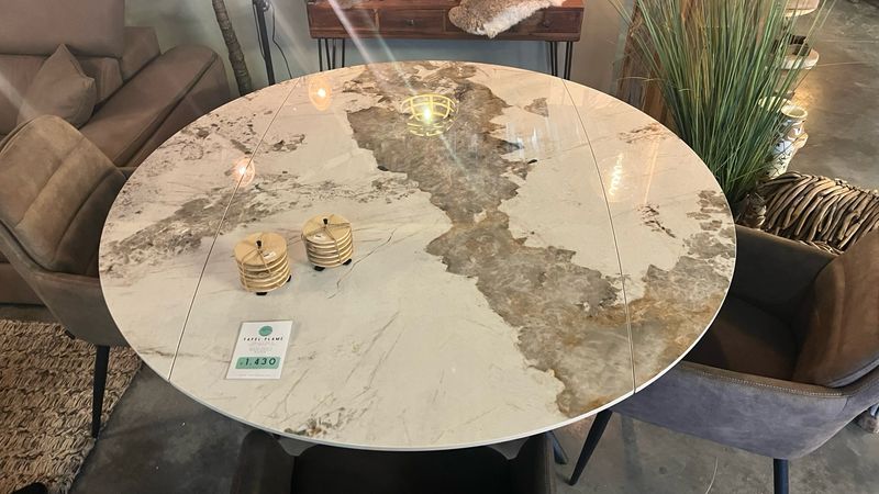 Eettafel FLAME keramiek draaibaar