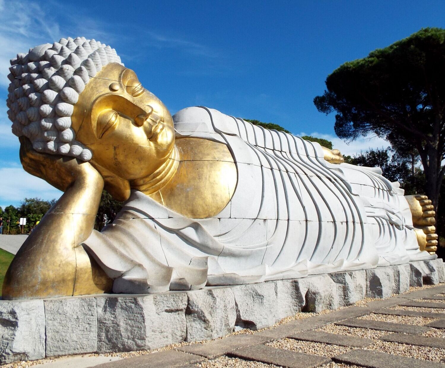 BUDDHA EDEN + ÓBIDOS + GRUTAS DE MIRA DAIRE | 26 de JUL | 2x de 66€
