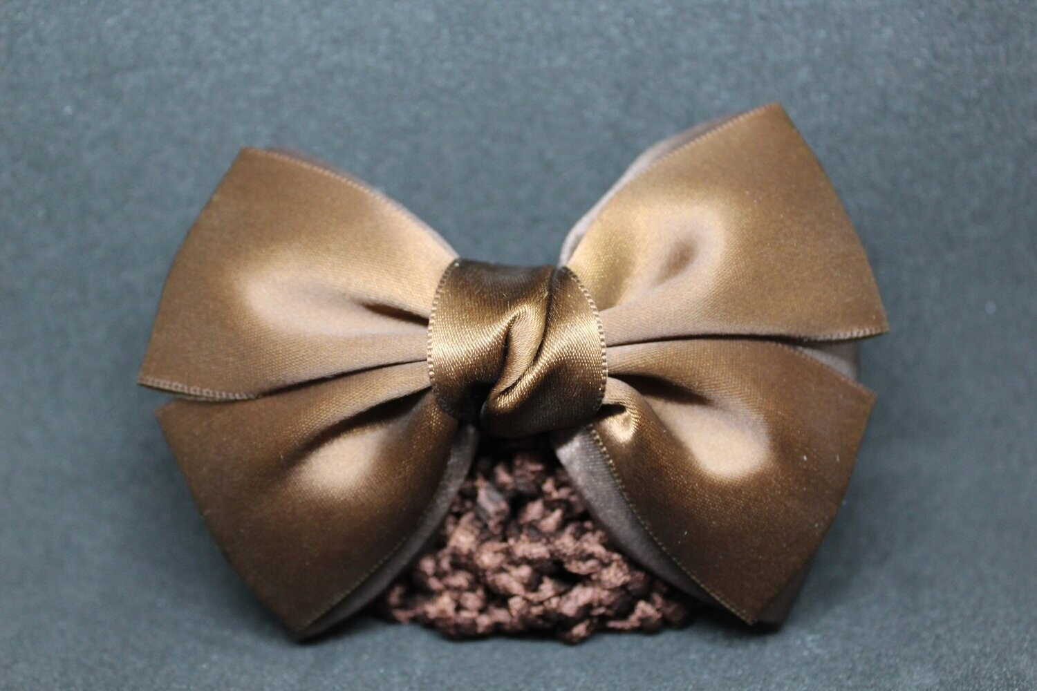 Résille à cheveux avec nœud satin marron