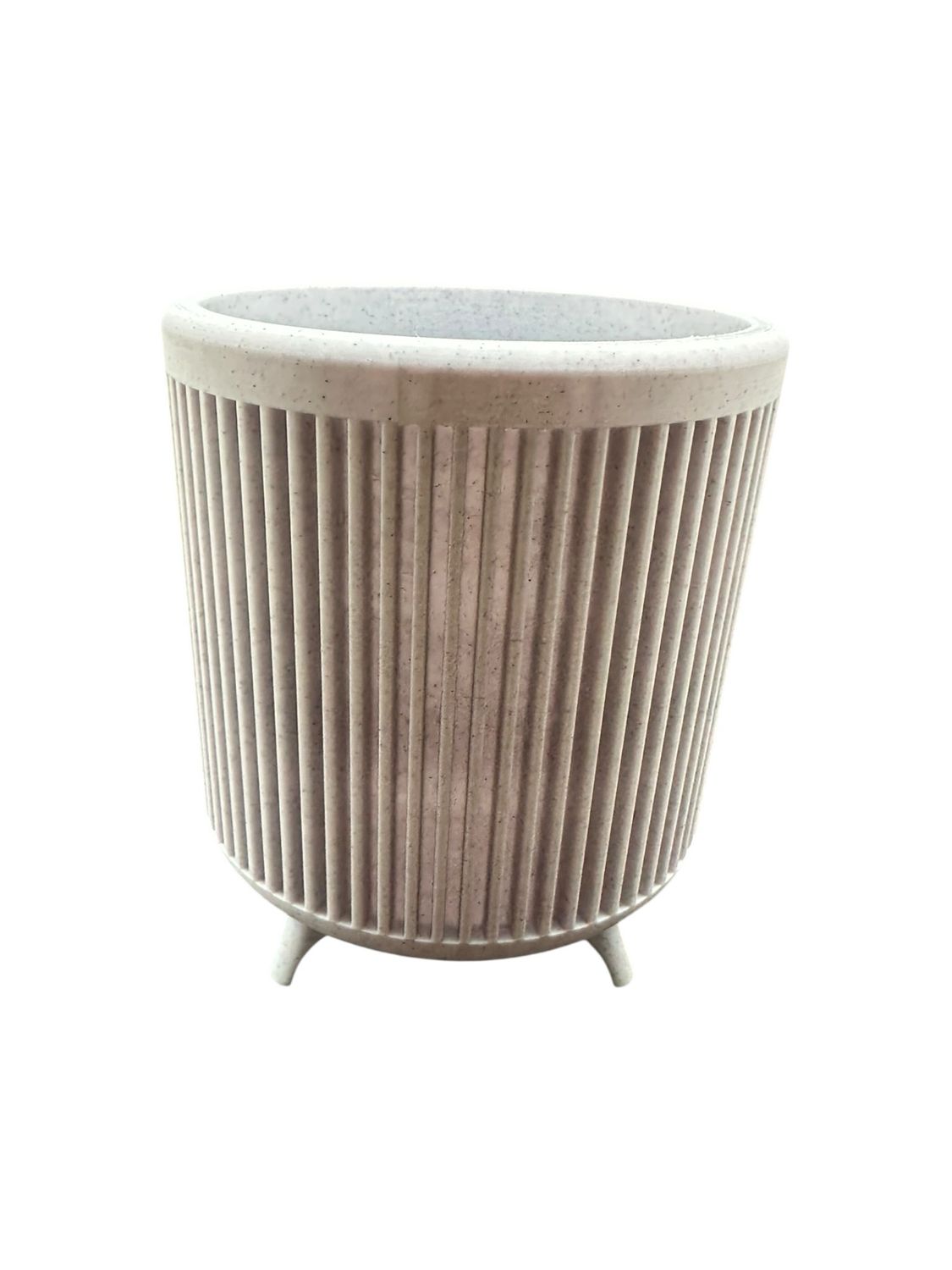 Ribbed Pot w/ Feet