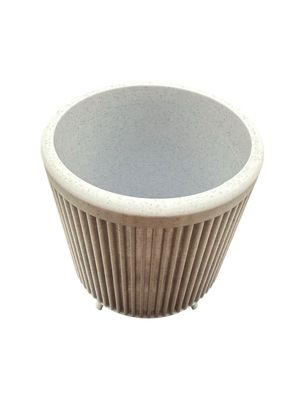Ribbed Pot w/ Feet