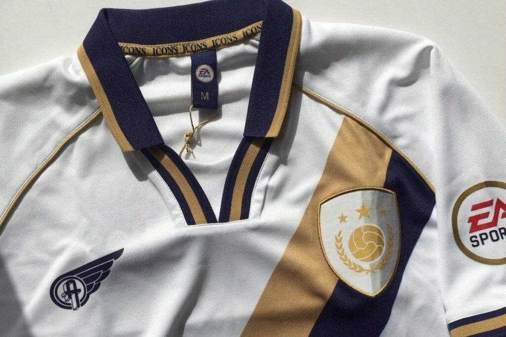 Camiseta FIFA ICON EA SPORTS (L)