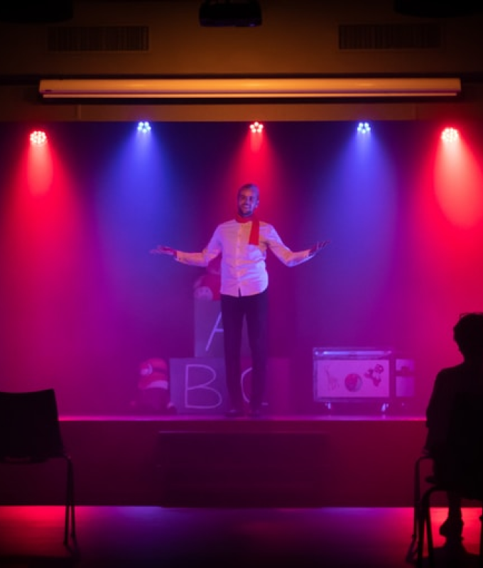 Comedy performing course