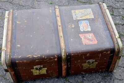 Reisekoffer antiker Koffer Kiste