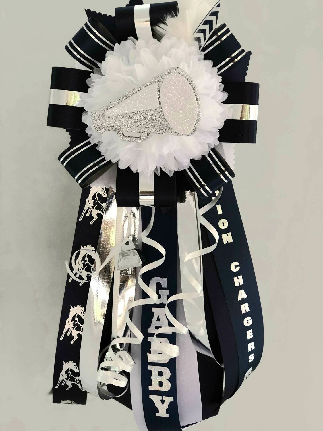 small-pee-wee-child-homecoming-mum-or-garter-boerne-homecoming-mums