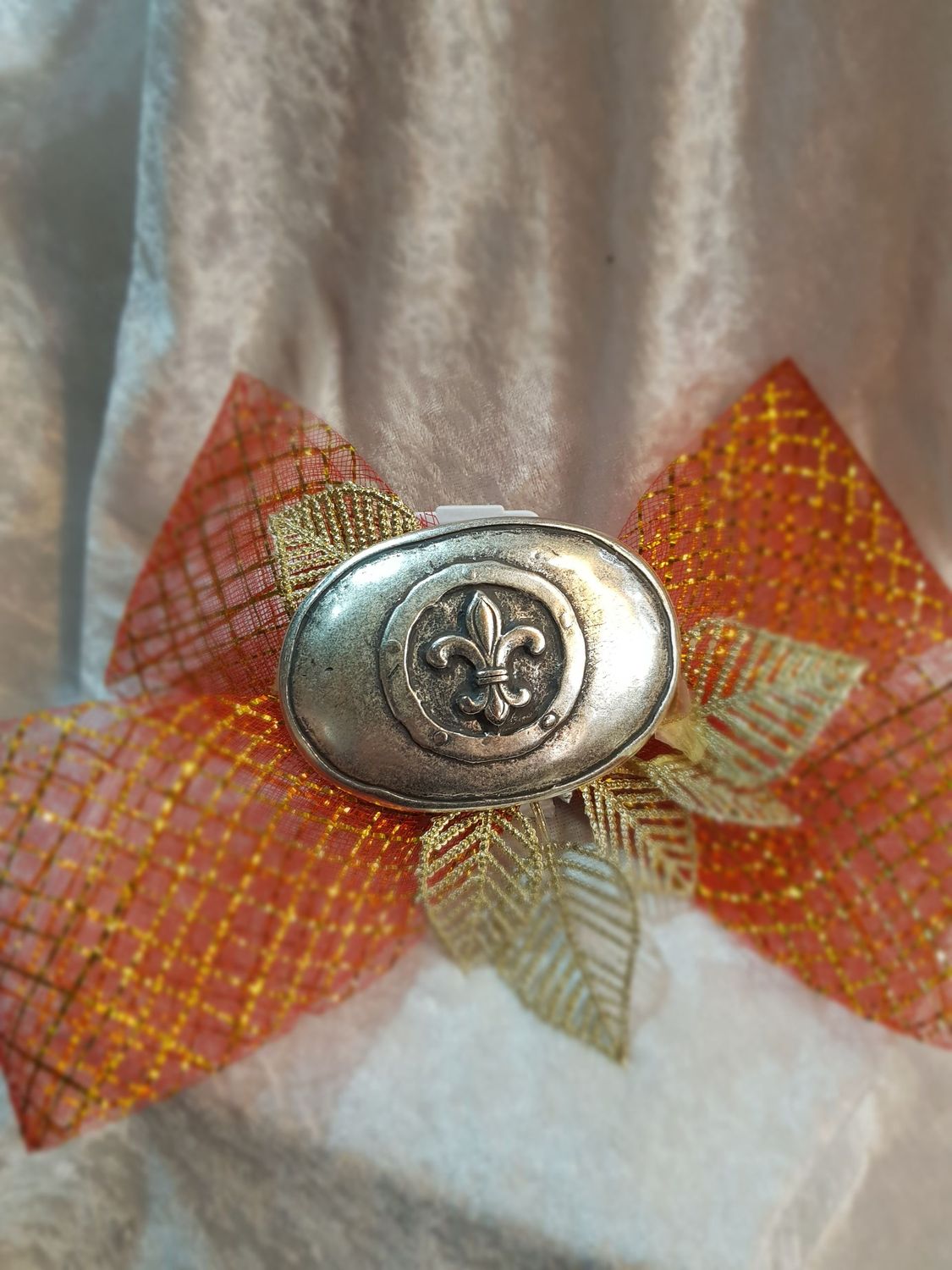 Gürtelschließe Gürtelschließe "Lilie"auf Platte