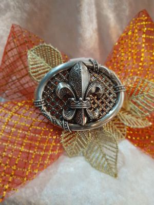 Gürtelschließe "Lilie nobel"