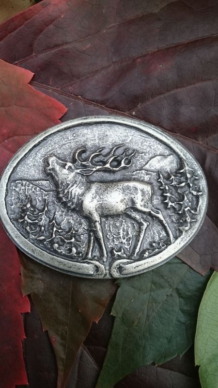 Gürtelschließe Hirsch "röhrend"