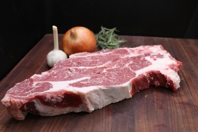 Bone-in blade roast grass-fed Angus