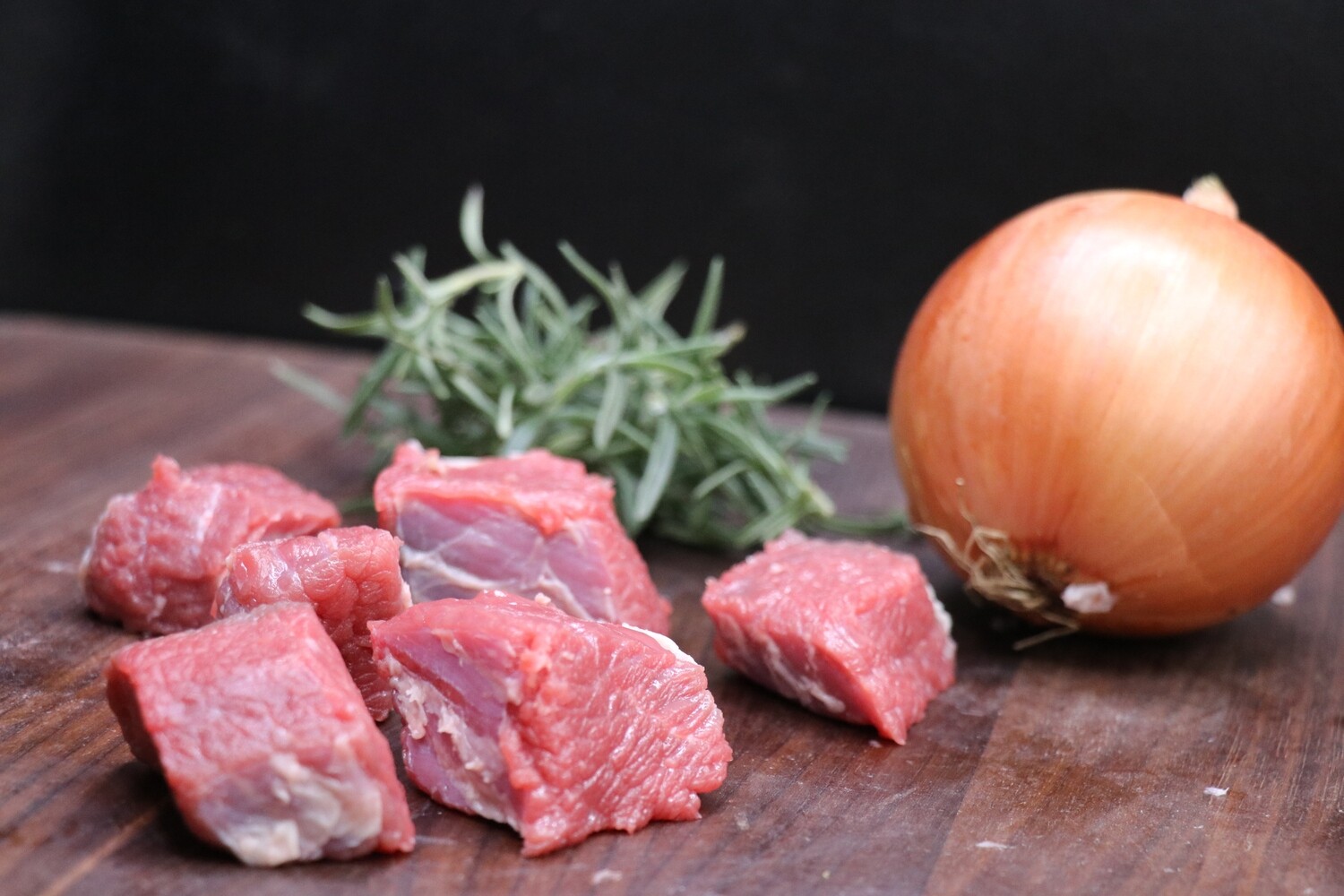 SPECIAL: Stewing cubes grass-fed Angus 10 x 1 lbs