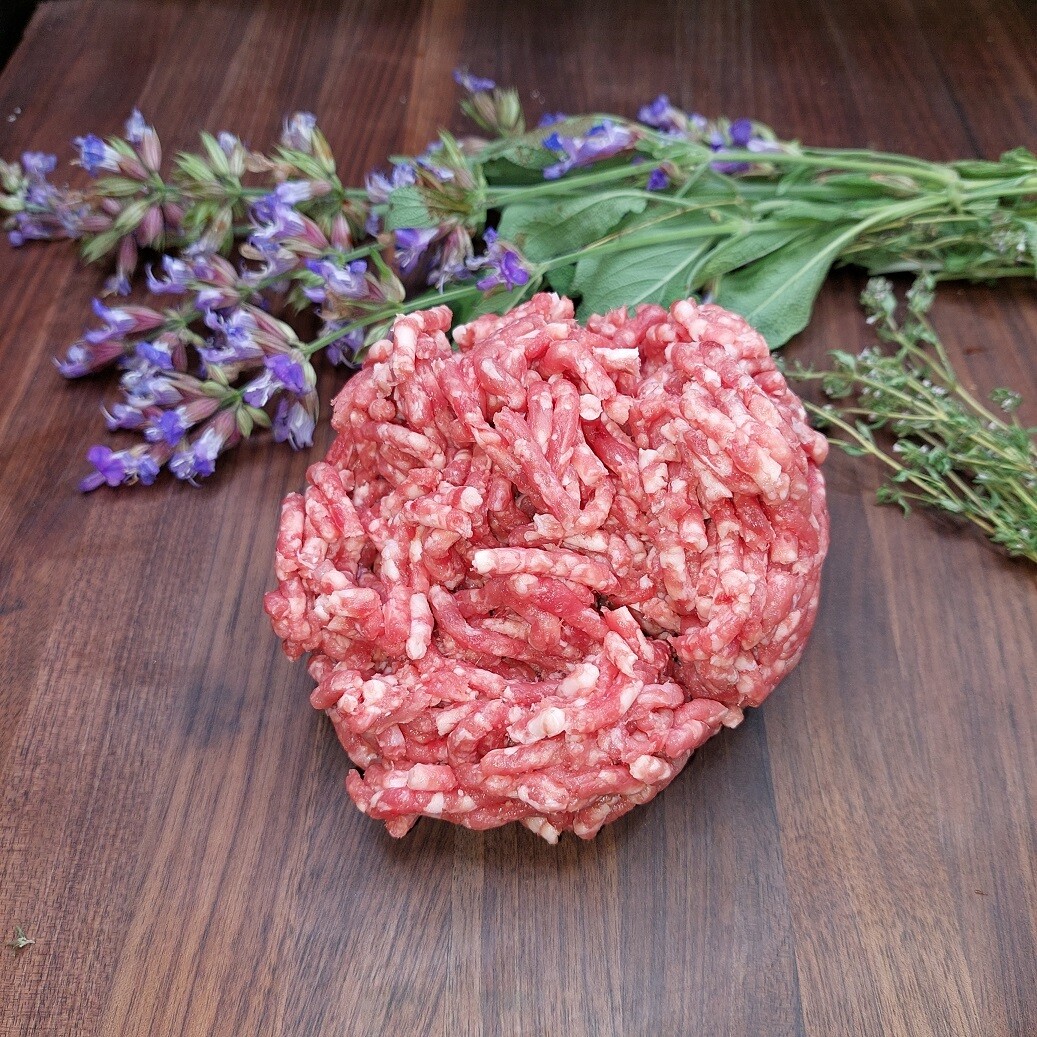 Ground beef for burgers 70/30 grass-fed Angus