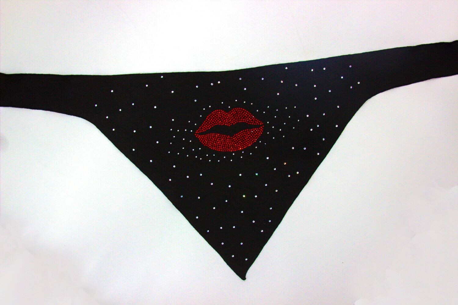 The Bandana: "Red Hot Lips"!