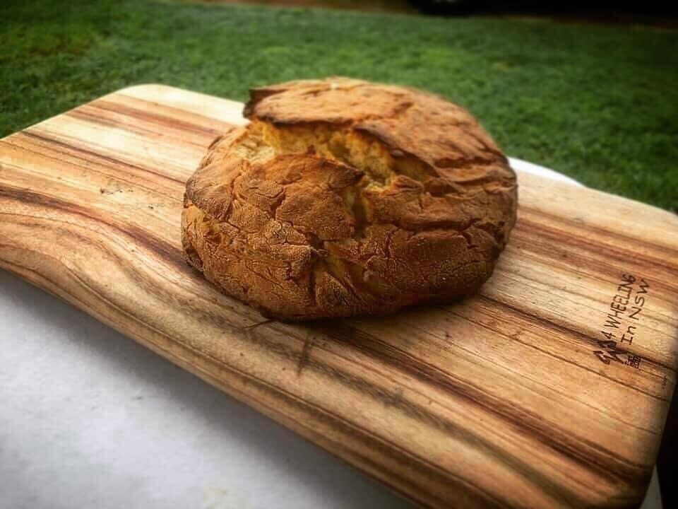 Chopping board - SMALL ( 100% Australian Made )
