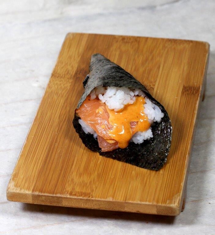 Temaki (Hand Roll)