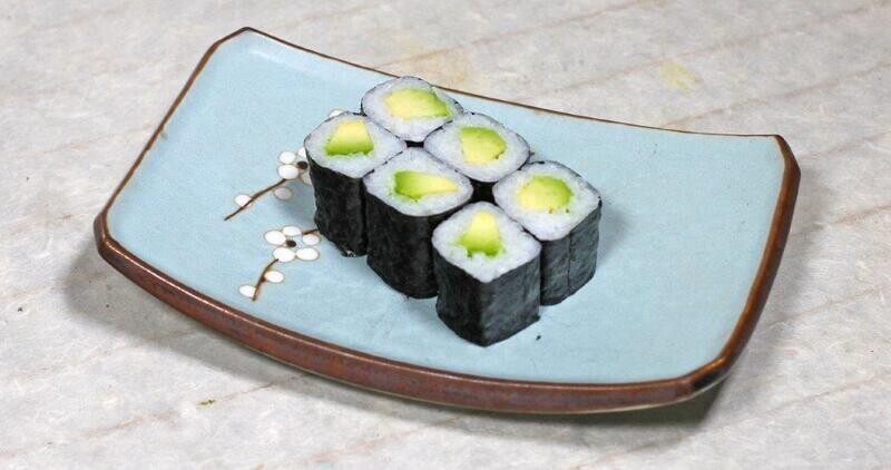 Avocado Roll (Vegan)