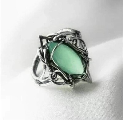 Vintage Gothic Retro Style Witchy Green Gemstone Ring