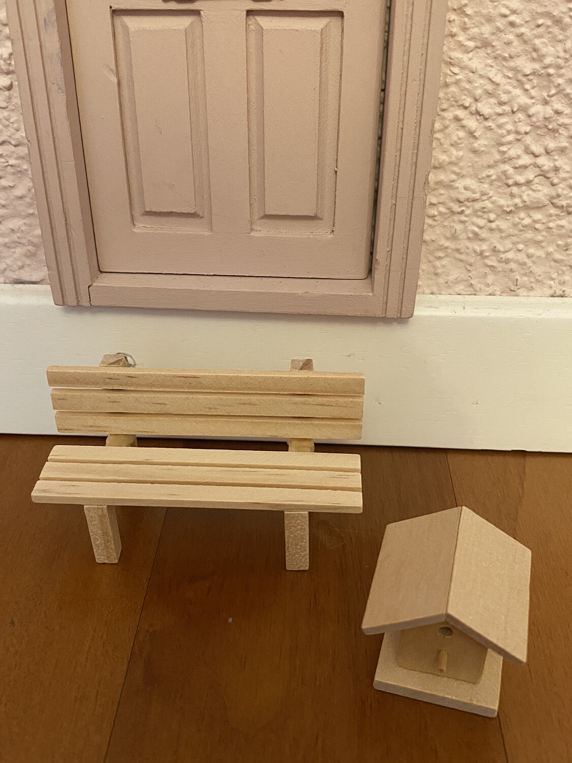 Holzbank