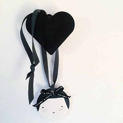 Wandhaken Herz Schwarz