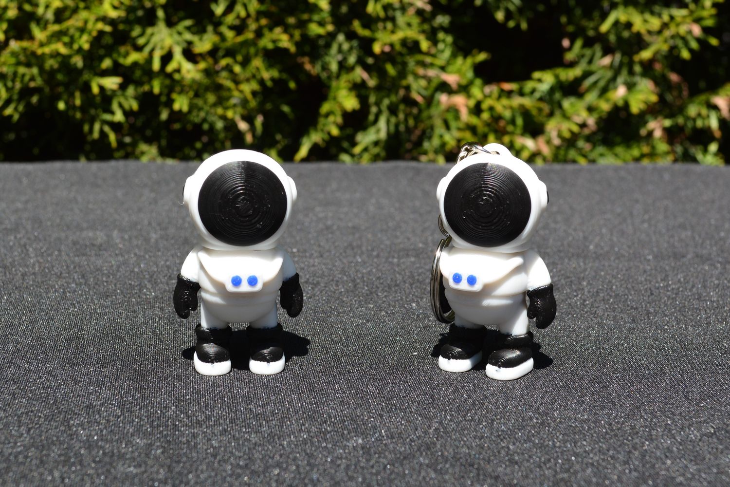 Astronaut and Skeleton Astronaut - Articulating