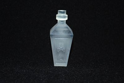 Jumbo Potion D4 Master Dice - Skull Label