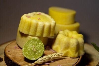 JABON DE BICARBONATO LIMON Y CARBON ACTIVADO: Desvanece manchas en la piel, regula la piel grasa, el acne, espinillas y la Psoriasis.