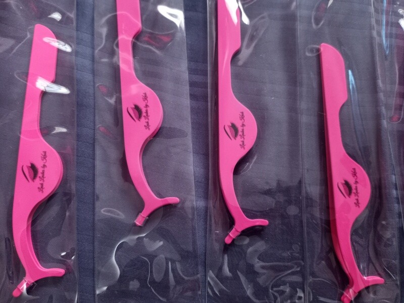 Lush Tweezers