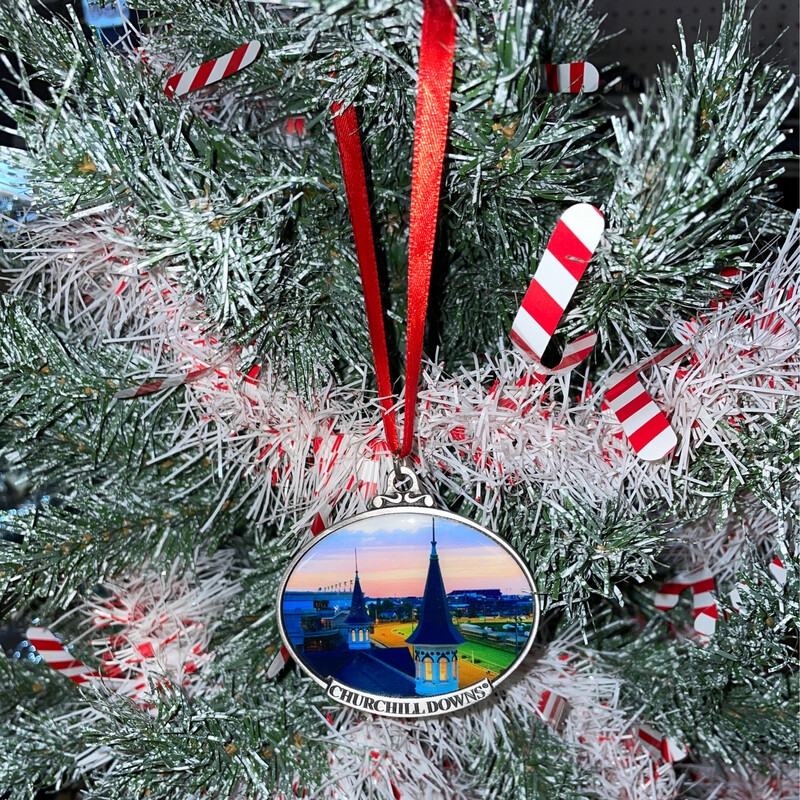 Twinspires Color Ornament