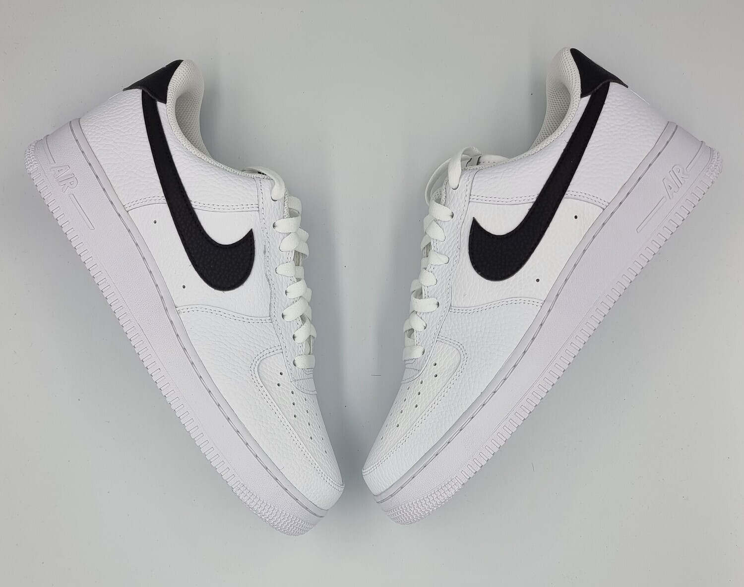 nike air force 1 '07 white pebbled leather