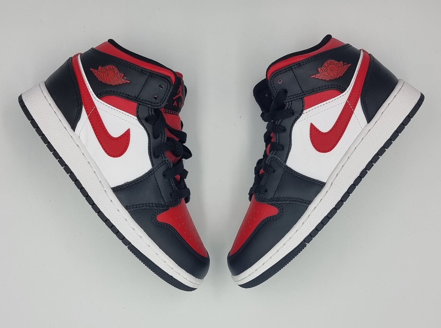 nike jordan 1 mid fire red (gs)