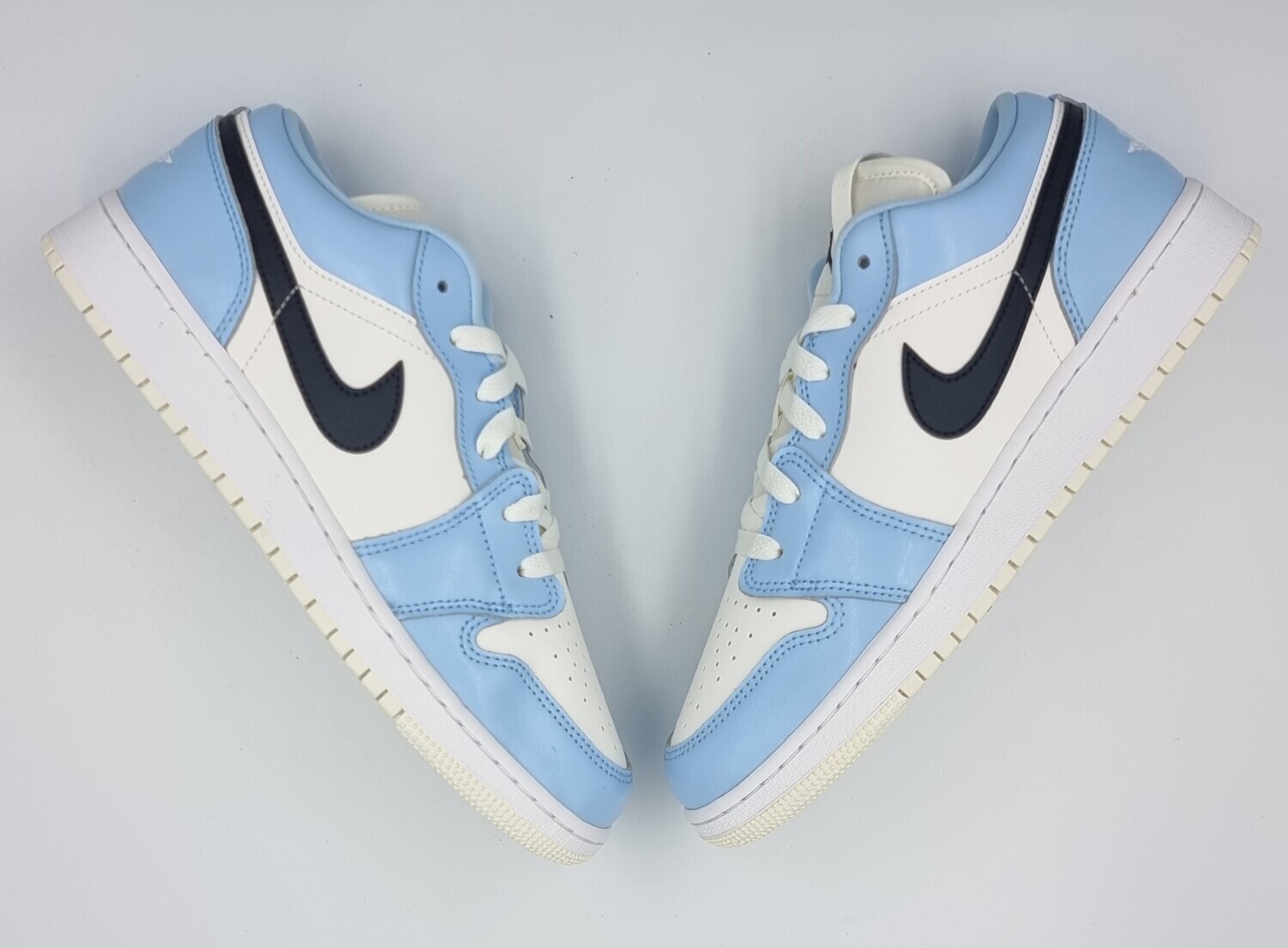 nike jordan 1 low ice blue black (gs)