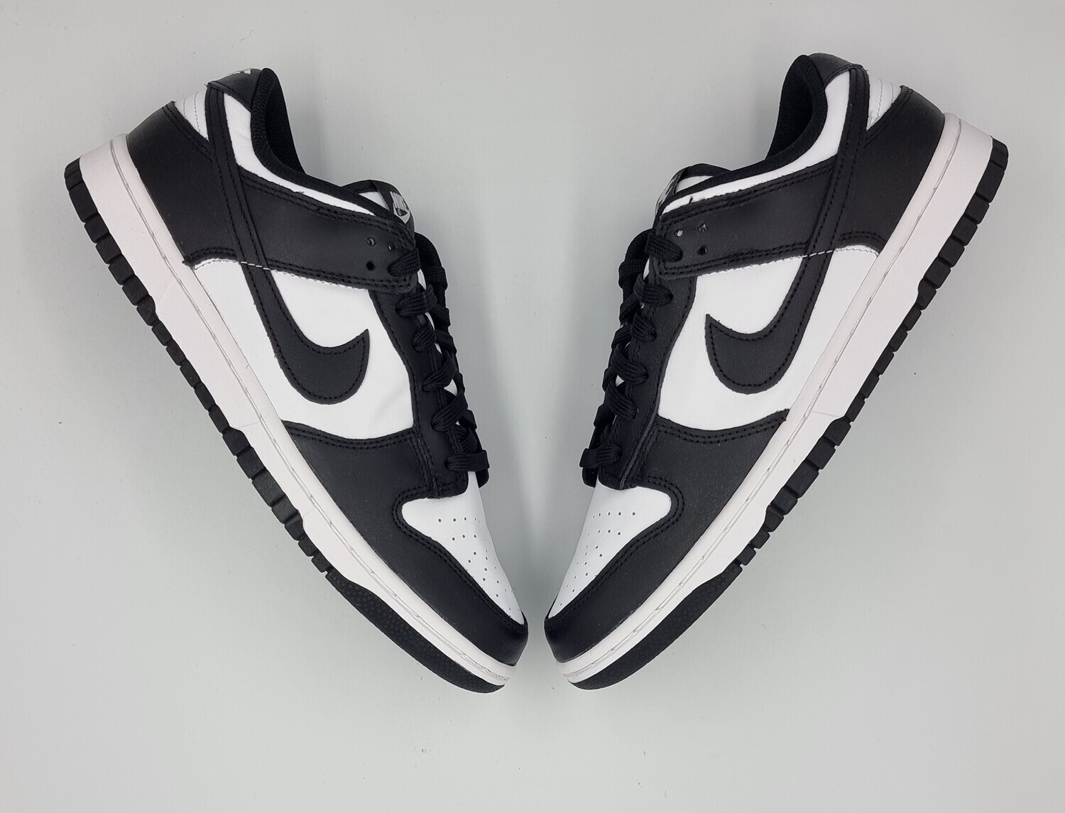 nike dunk low panda (w)