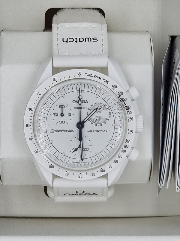 omega x swatch snoopy moonswatch mission to the moonphase white