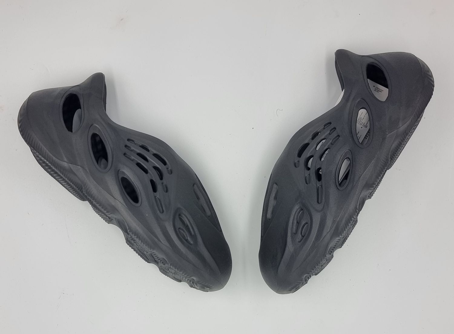 adidas yeezy foam runner onyx