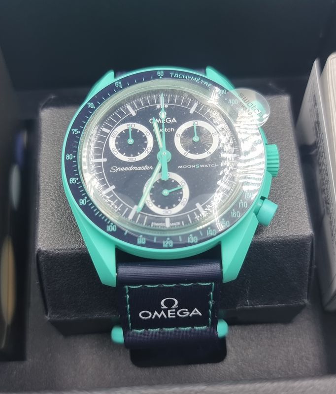 swatch x omega mission on earth - polar lights