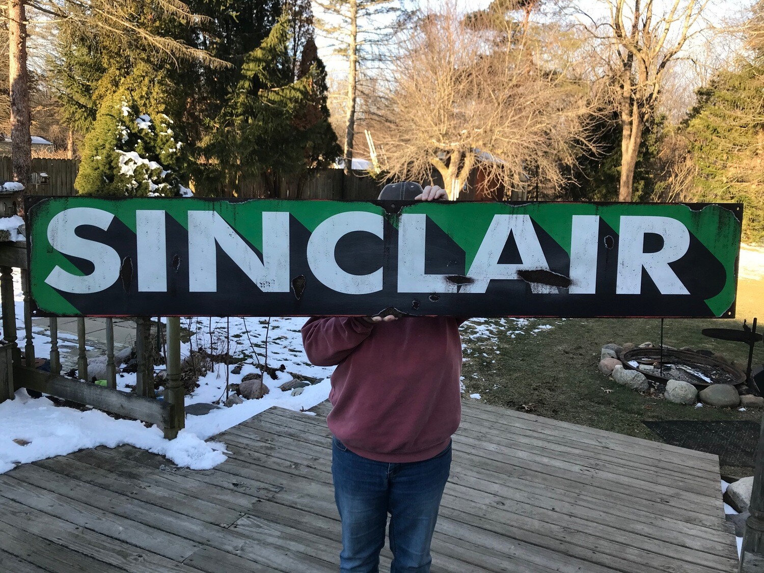 Reproduction Sinclair sign