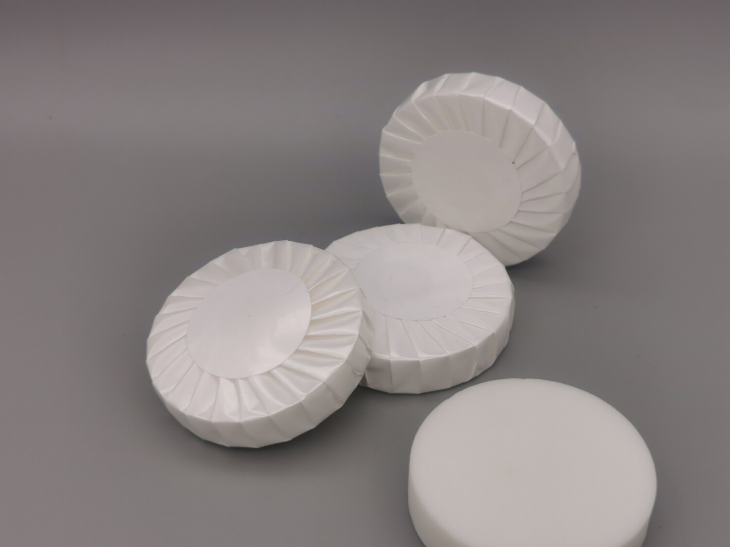 &lt;Zeans&gt; Hotel  Pleatwrapped Soap (round) -18g