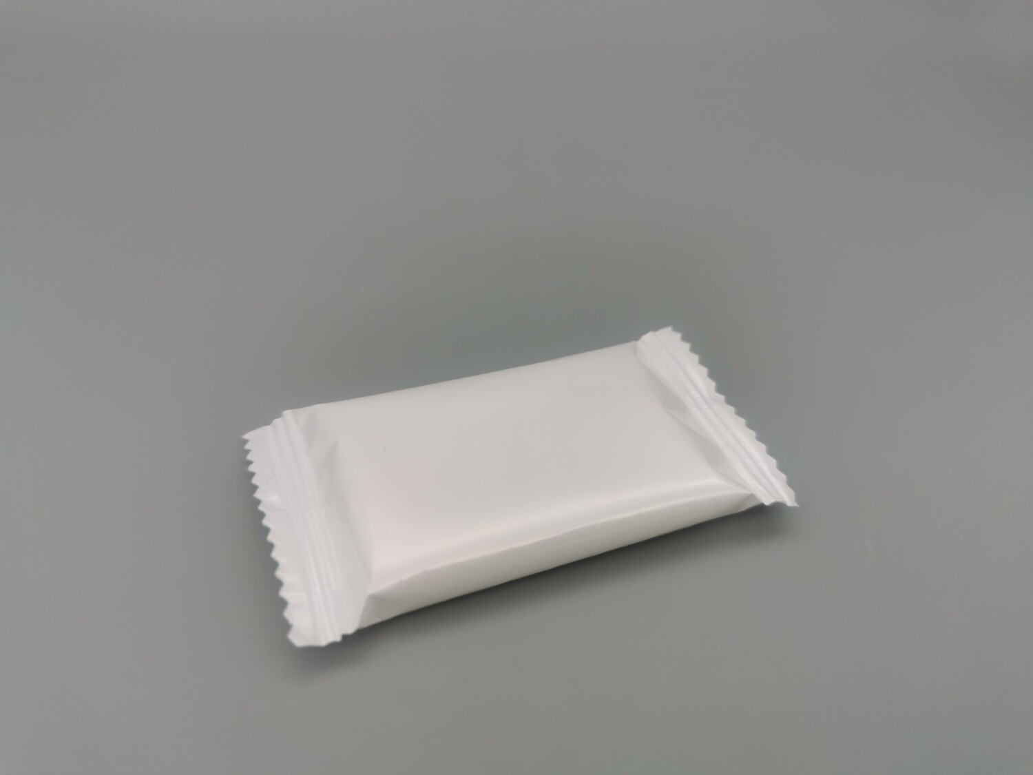 &lt;Zeans&gt; Plain Hotel Flow wrapped bar soap AA grade quality (Hotel Soap) [READY STOCKS] ( Hotel Amenities / Small Soap / Travel Soap / Airbnb / Hostel / Resort / Door Gift / Bath items)