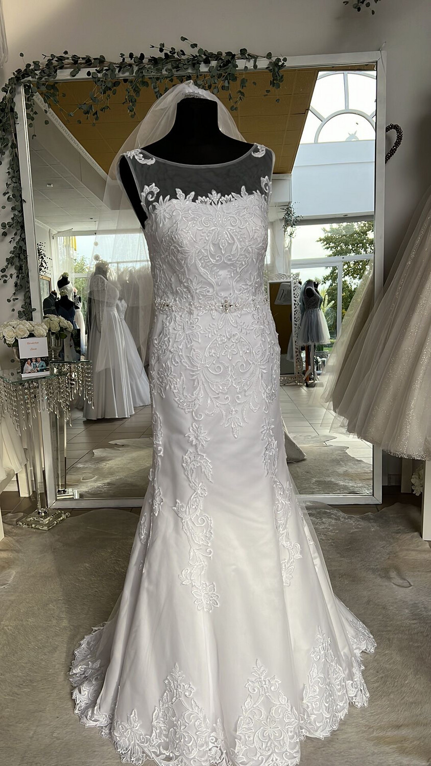 Brautkleid in Weiß in Gr. 36