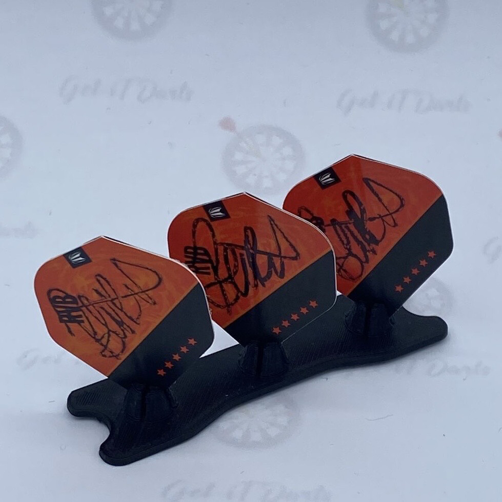Flights Signed By Raymond Van Barneveld Target NO2