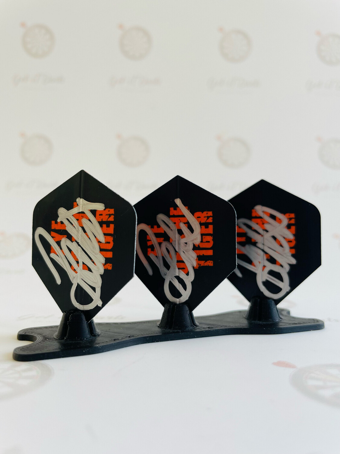 Flights Signed By Raymond Van Barneveld  Eye of the Tiger