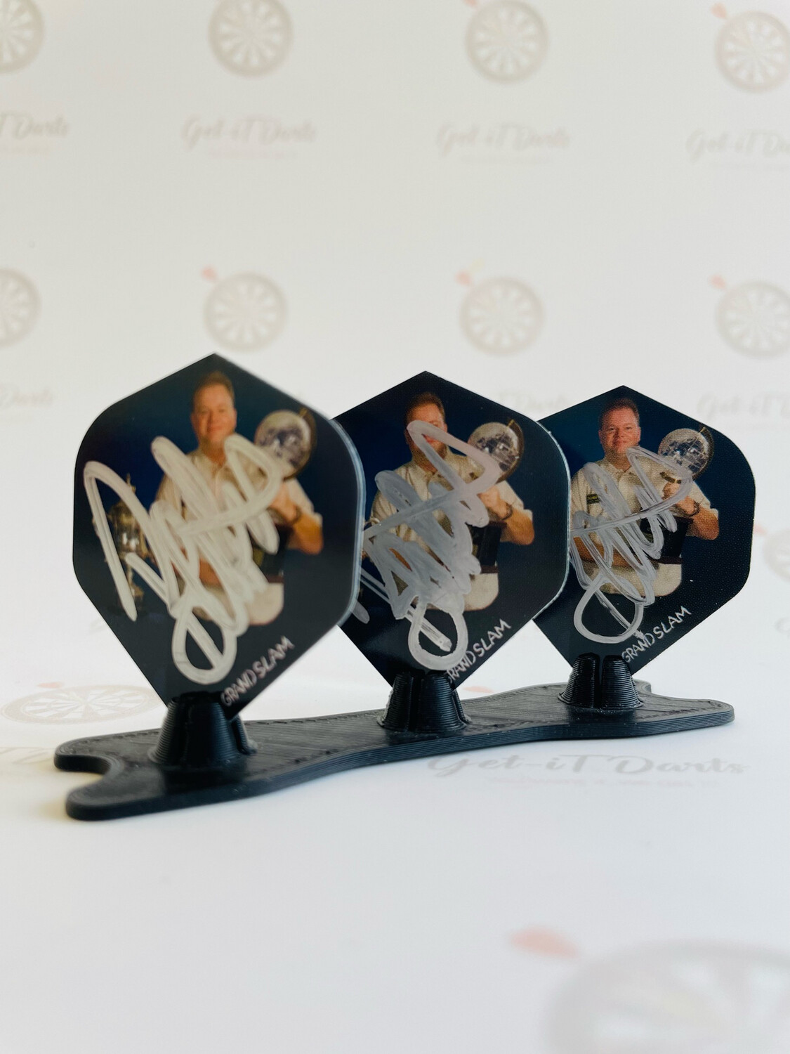 Signed Flights RvB digi